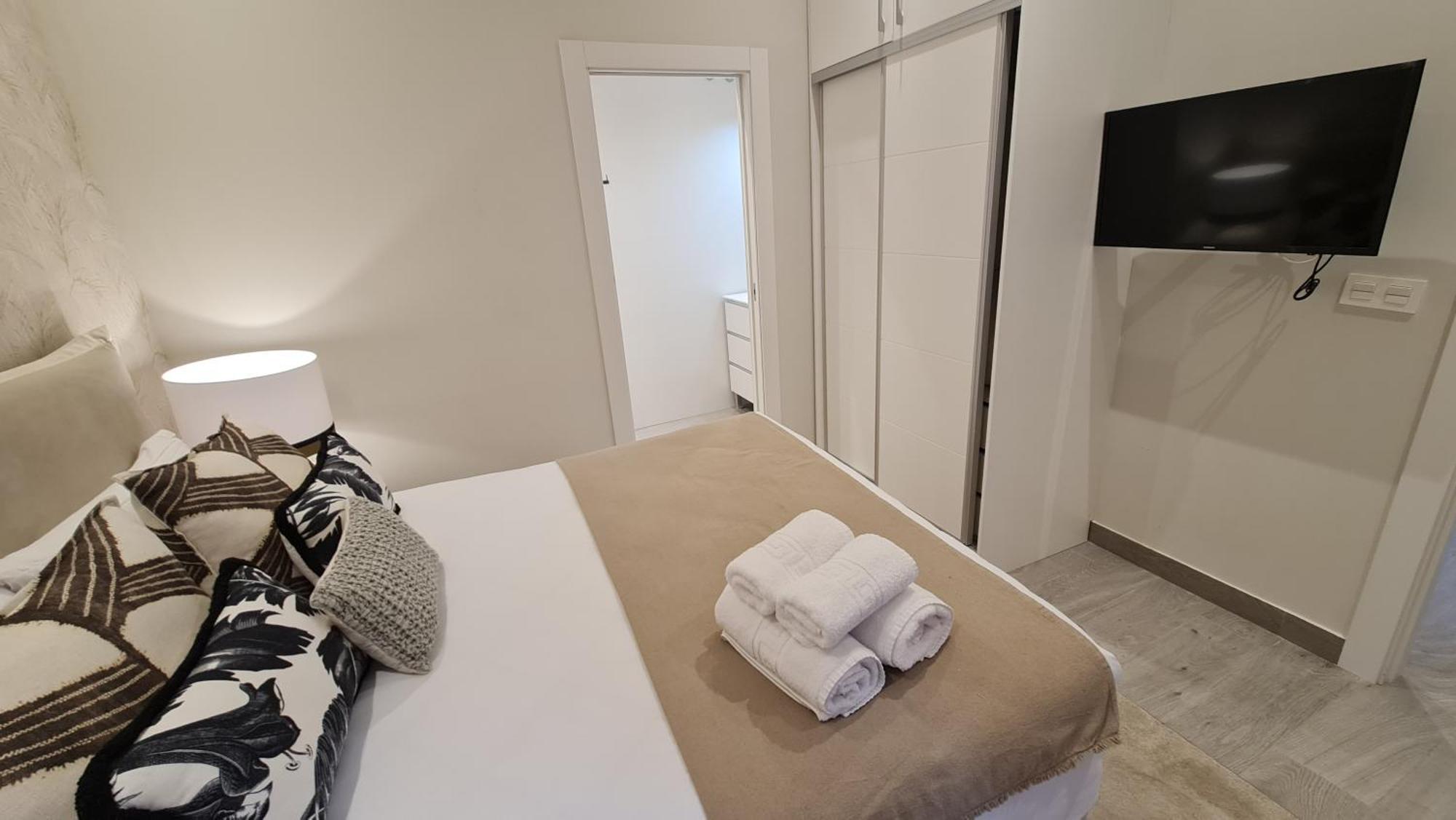 Suspiro 101 Cosmopolitan Loft Apartment *